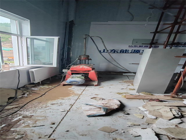 集安地基基础下沉墙体裂缝加固注浆顶升施工